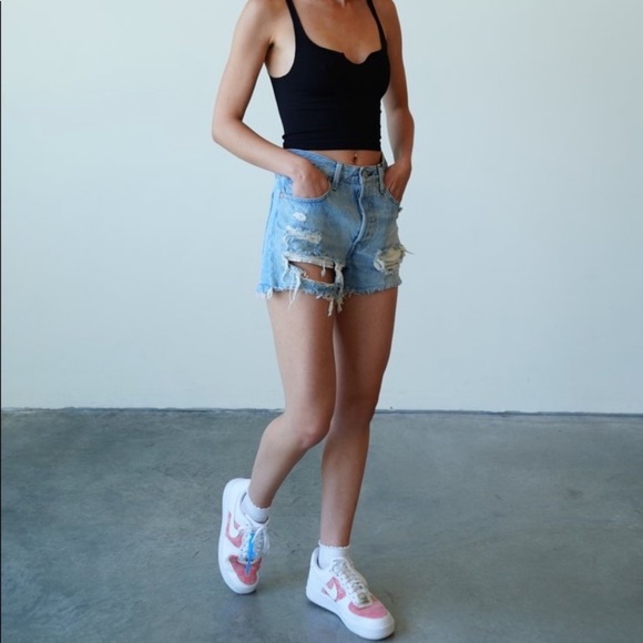 Levi’s Big E 501 Hi Rise Distressed, Destroyed Button-Fly Cut-Off Jean Shorts - Picture 5 of 15